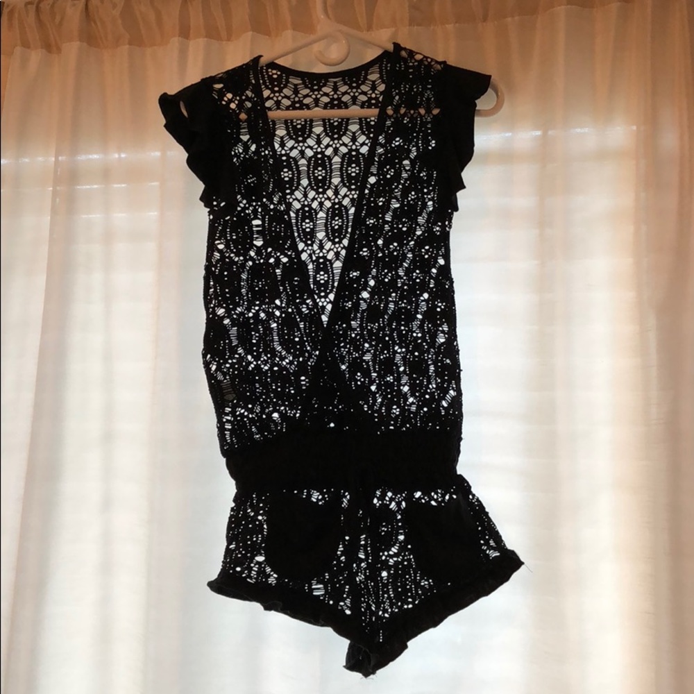 Women’s swimsuit coverup